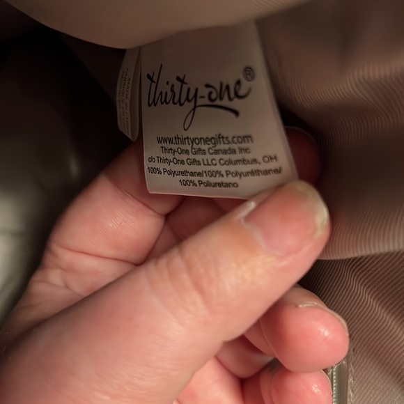 Thirty-One Around Town Tote - Picture 8 of 10